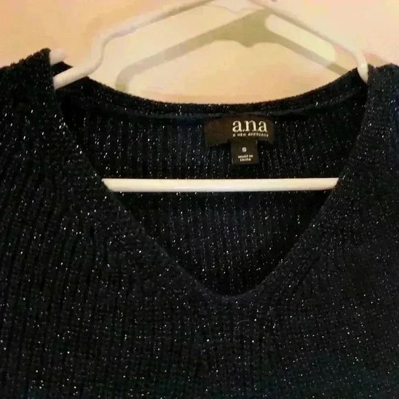 ANA Christmas Holiday Winter Relaxedoversized blue Silver sparkly vneck sweater - Picture 4 of 5